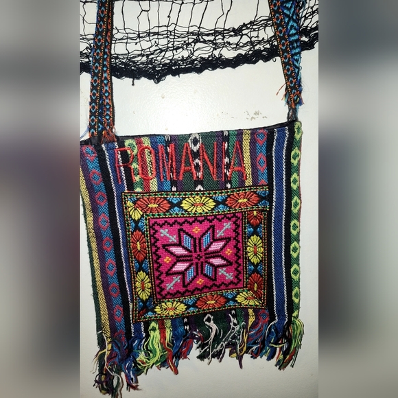 Handbags - ✨️Colorful Romania Patterned Women's Bag✨️